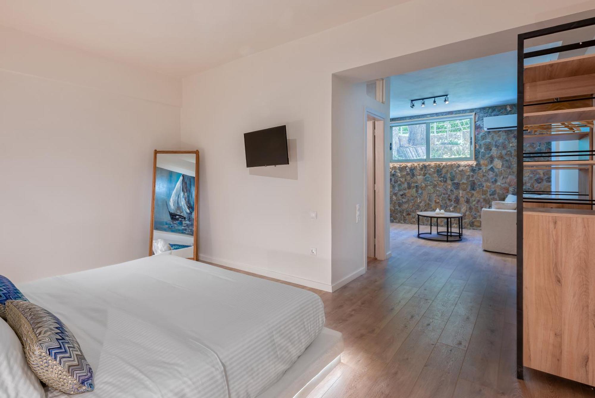 Saronis Suites Saronida ภายนอก รูปภาพ