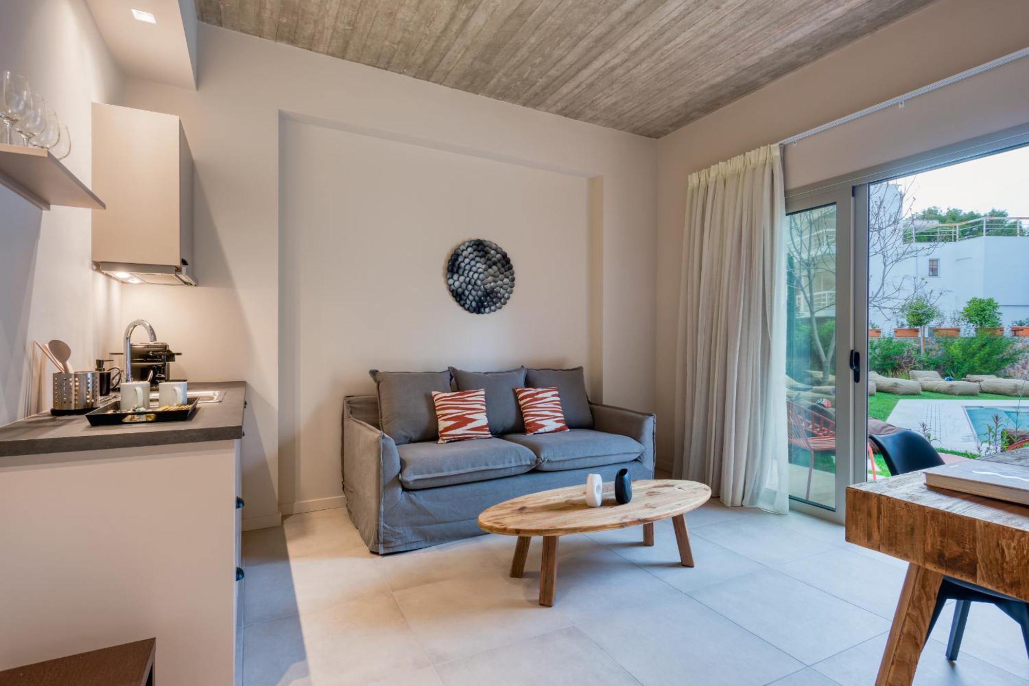 Saronis Suites Saronida ภายนอก รูปภาพ